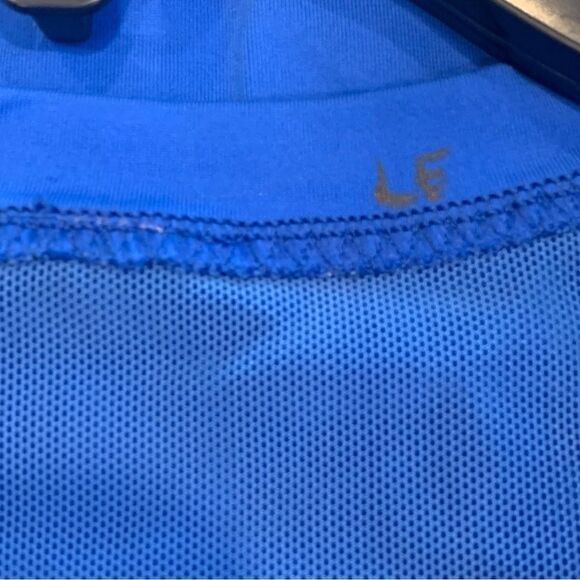 Lululemon Muscle TankRoyal Blue Mesh Deep Arm Holes Crew Neck Size 2 - Picture 8 of 8